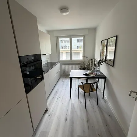 Livin Apartment *